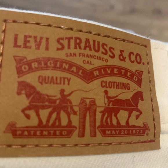 White MIDRISE MID LENGTH SHORTS - Picture 12 of 12